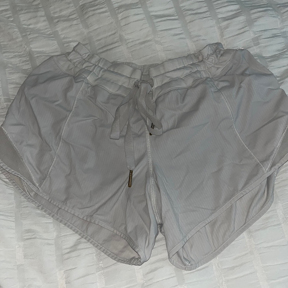 WHITE LULULEMON SHORTS